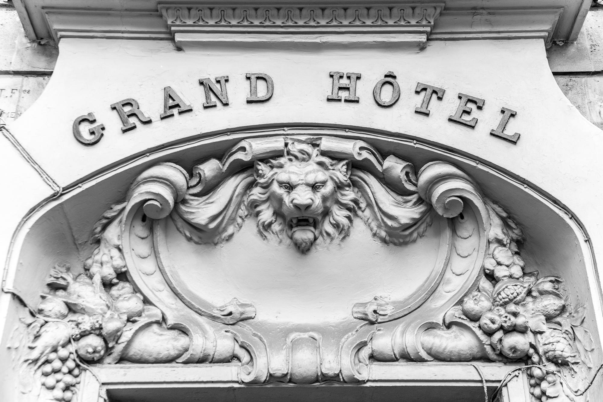 Grand Hotel Clichy Paris Exterior foto